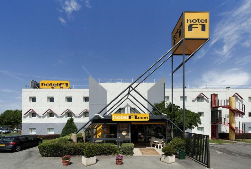 Hotelf1 Lyon Sud Oullins Renove Exterior photo